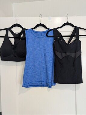 Lululemon, Tonic & Decathlon Activewear Lot Size Small